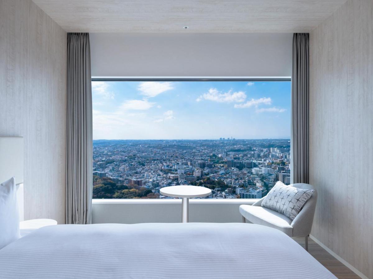 Mitsui Garden Hotel Yokohama Minatomirai Premier מראה חיצוני תמונה A guest room at the hotel
